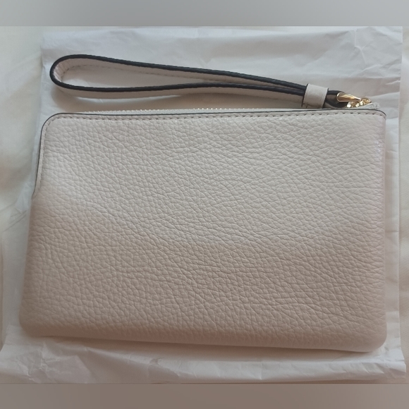 NWT Coach Corner Zip Wristlet Dancing Kitten Cat Chalk Pebble Leather SOLD OUT - Picture 2 of 5